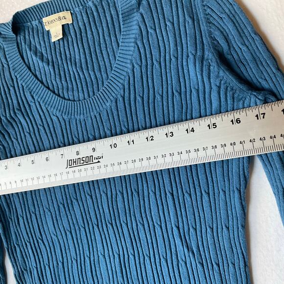 St. John's Bay Women’s Long Sleeve Screw Neck Knit Sweater Blouse size L, Blue - Picture 3 of 7
